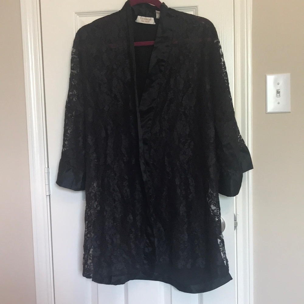Victoria’s Secret Vintage Black Lace Robe
